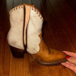 BedStu Baila.I sell BedStu in my boutique ended up liking another size better!